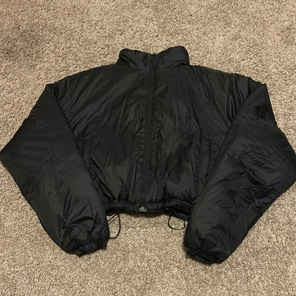 Prettylittlething Puffer Crop Top Jacket